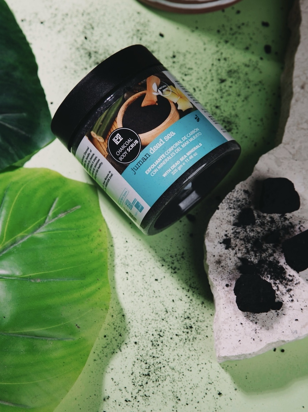 detoxifying activated charcoal scrub